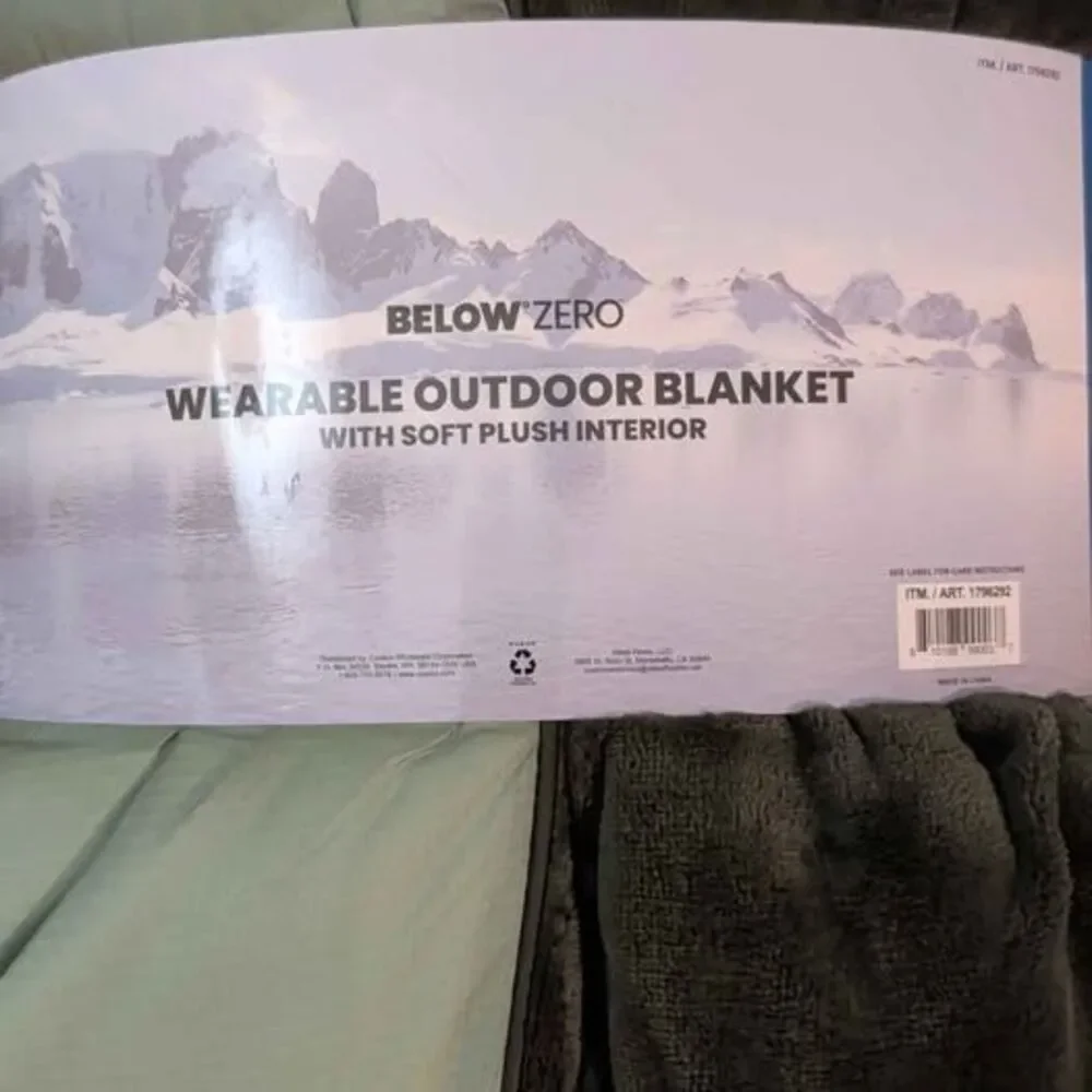 Unbranded versatile wearable
